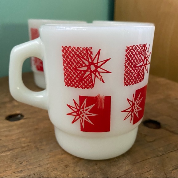 3 Vintage Anchor Hocking Atomic Starburst Stacking Milk Glass Mugs MCM - Picture 4 of 7